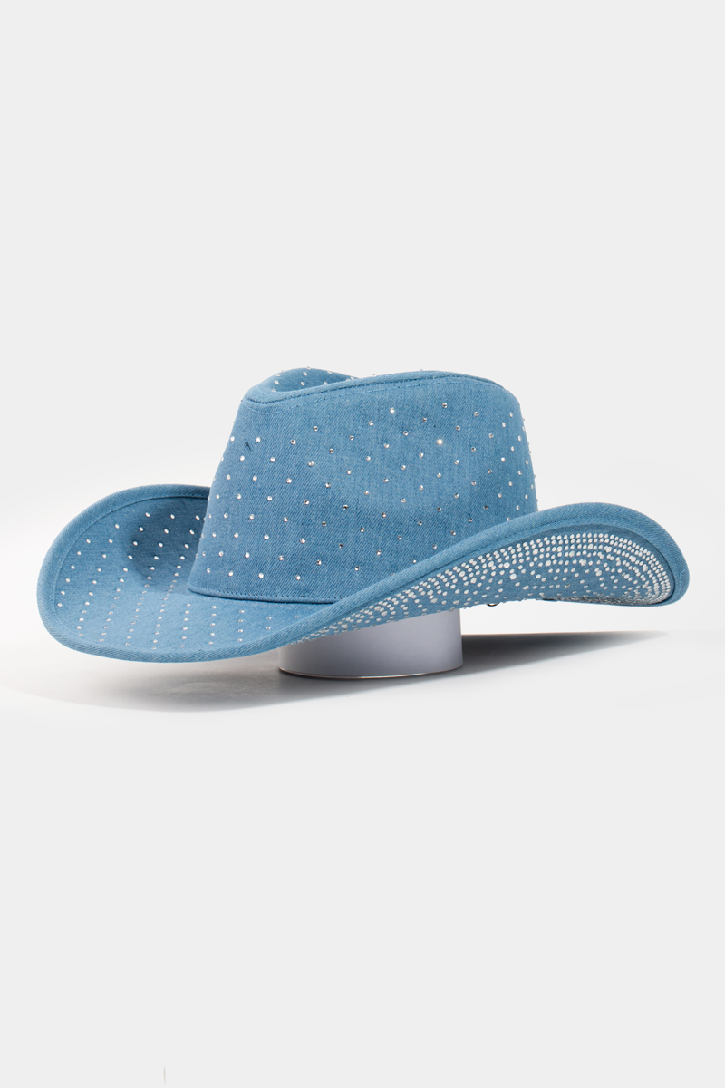 What is the primary material of the hat?
