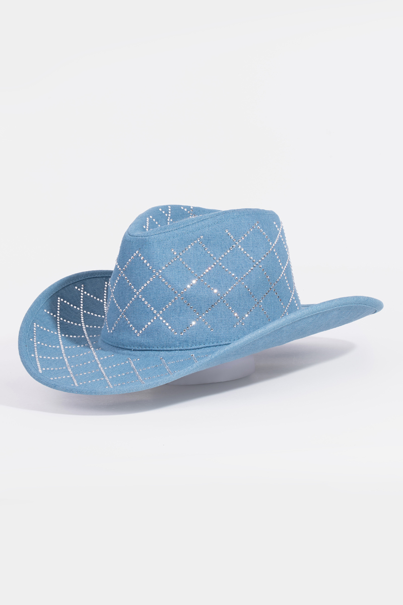 How would you describe a cowboy hat?
