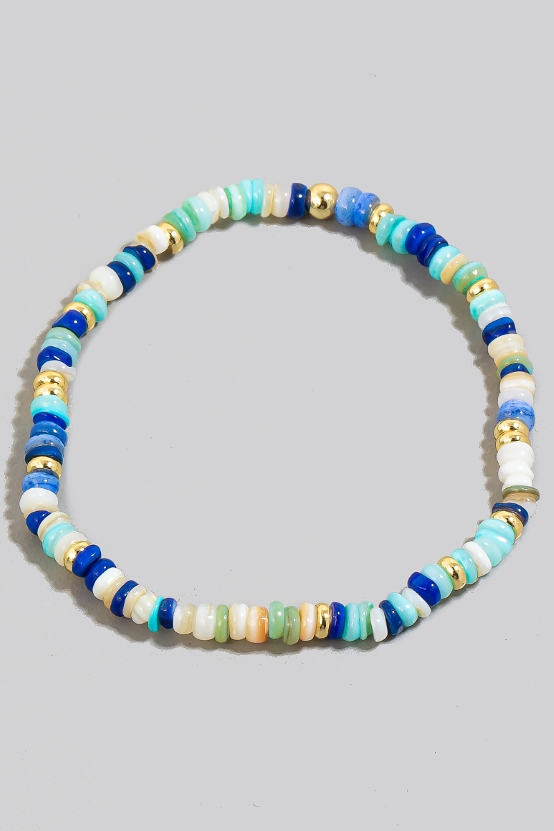 What is the style of the bracelet?