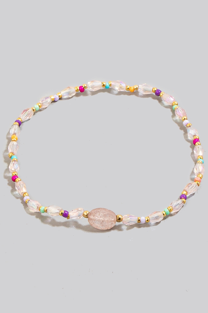 What materials are used in this bracelet?