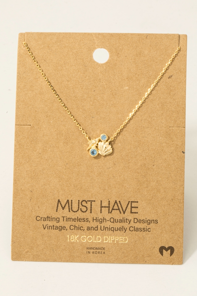 What type of stones are used in the pendant?
