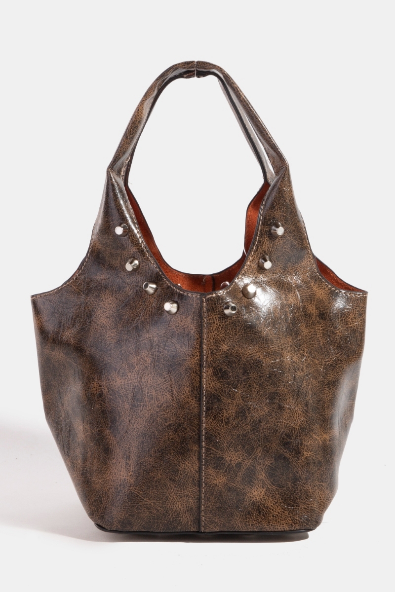 How long is the handle or strap of the bag?